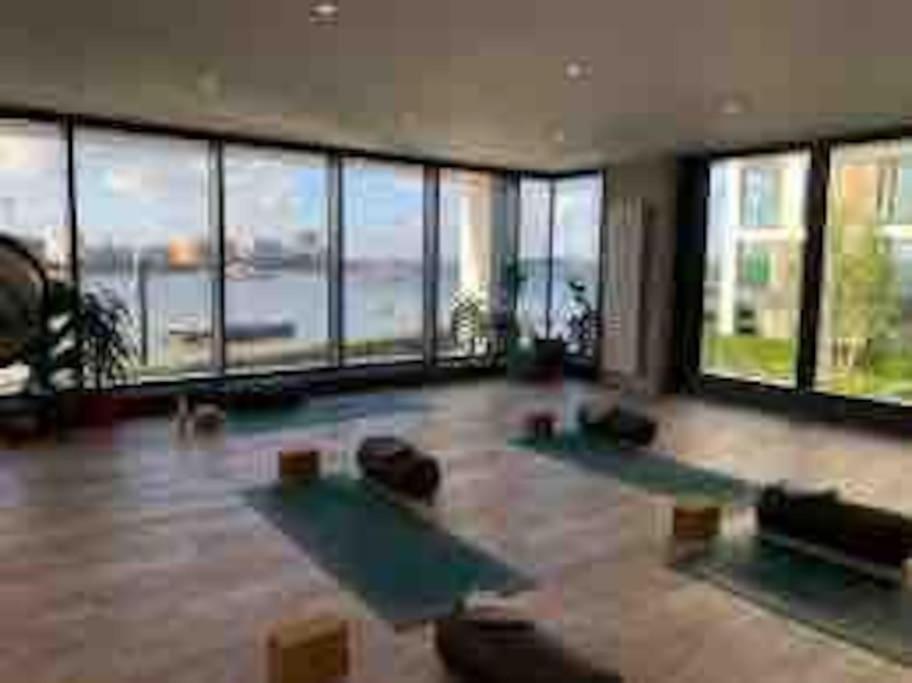 Spacious 2 Bed Flat Next To Elizabeth Line Appartement