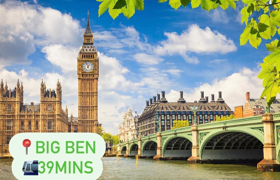 Spacious 2 Bed Flat Next To Elizabeth Line Appartement Londen