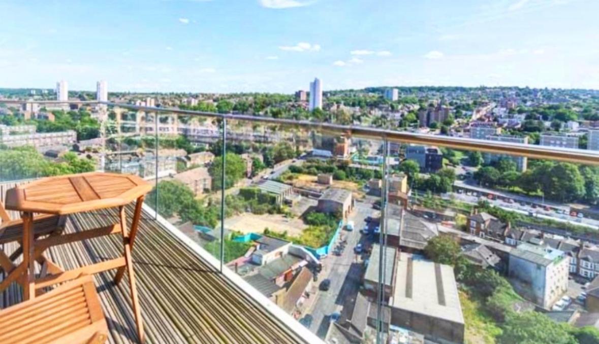Appartement Spacious 2 Bed Flat Next To Elizabeth Line *
